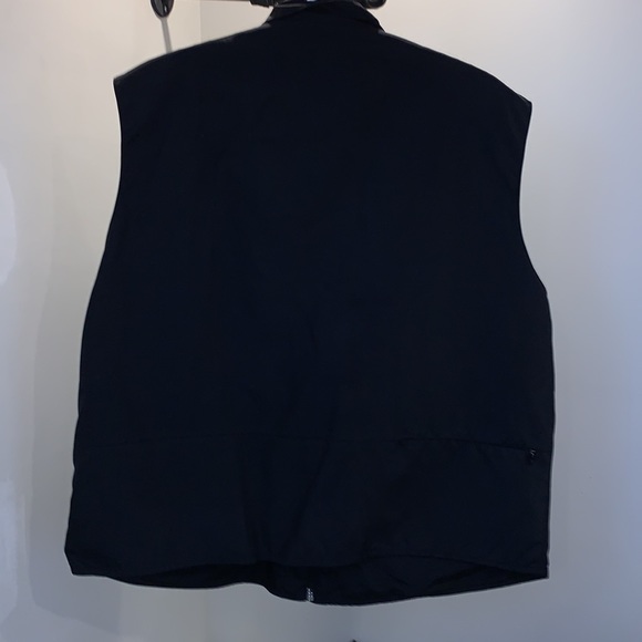 black jacket - Picture 2 of 3